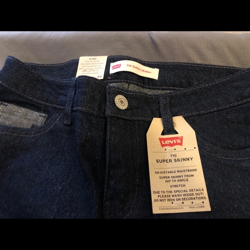 Girls Levi skinny jeans